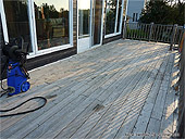 Comment nettoyer la surface en bois d'une terrasse - Trucs pour nettoyage d'un balcon en bois.